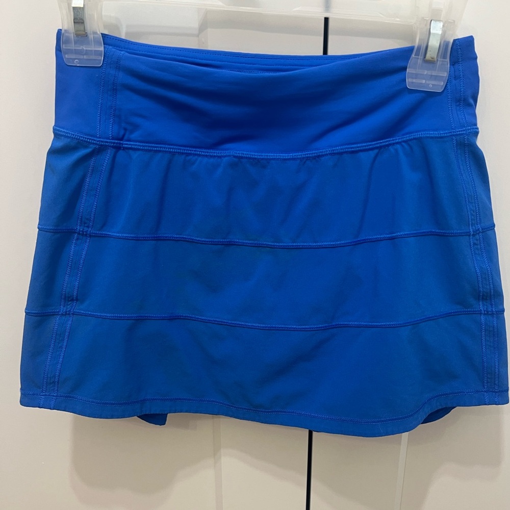 Lululemon bright blue skirt. Size 2.